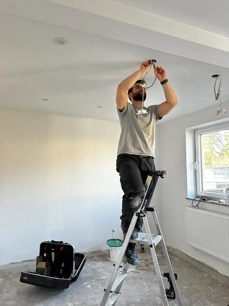 🏠 KNX-Installation im Einfamilienhaus – intelligente Gebäudetechnik für mehr Komfort ⚙️