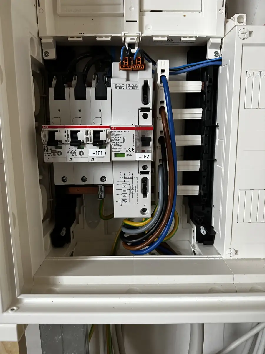 🔌 Netzanschlussarbeiten – NAA & HAK fachgerecht umgesetzt