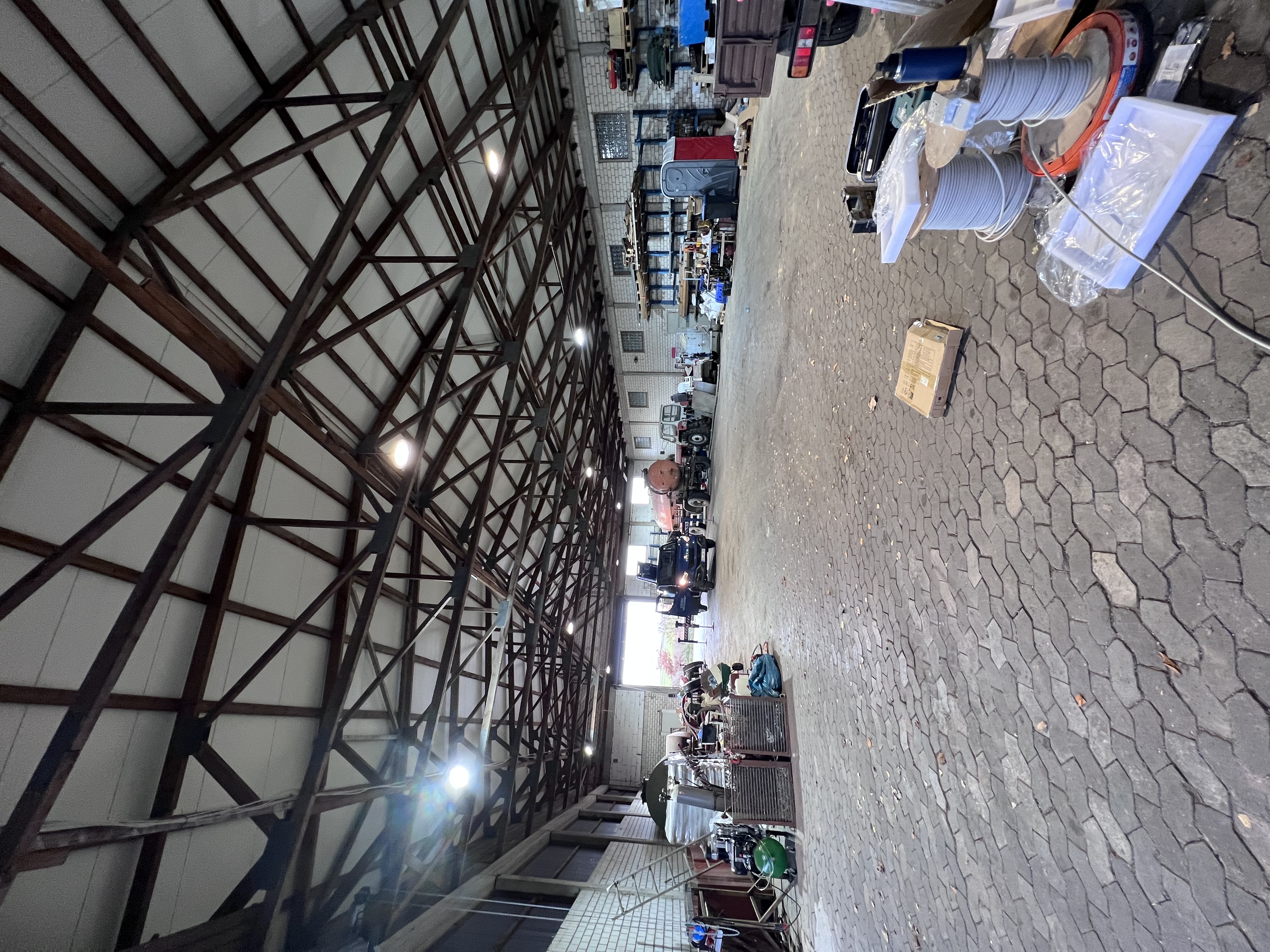 💡 Erneuerung der Hallenbeleuchtung – bessere Sicht und optimierte Arbeitsbedingungen ⚡